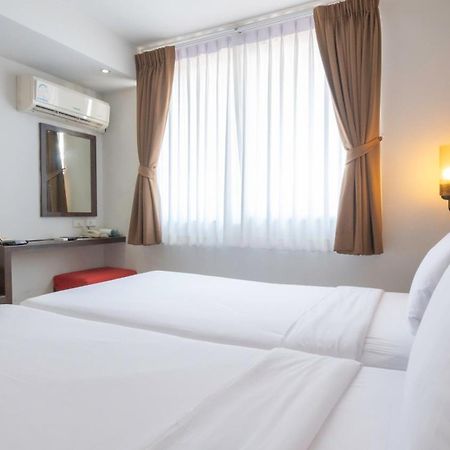 Pas Cher Hotel De Bangkok Luaran gambar